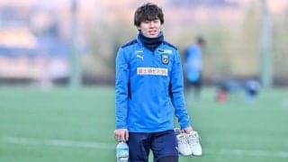 「延々見てられるのよな～」川崎F脇坂の「リズミカルな止める蹴る練習」が2万回再生の好評ぶり！ 新加入選手も悪戦苦闘する練習法に、「なんでっていうぐらいピタッと止まるよね」と称賛止まらず