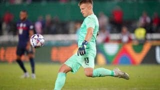 レバークーゼン、伊東純也の同僚GKペンツを獲得！　フラデツキーのバックアップに