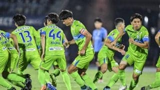 「フローリングみたいな床」J1湘南ベルマーレの「新チームバス」の驚きの内部画像が公開！ 「独立3列シート」など、選手ファーストの最新施工状況