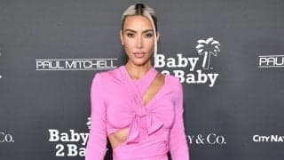 「美しい！」「大好きになった！」有名セレブモデルが25年前のローマのユニフォームをプライベートで着用！クラブも驚き「なんてこと！」