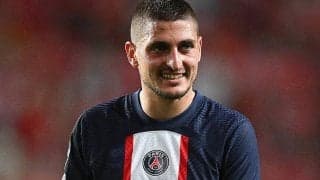 「笑って退場してくなんて」伊東純也を悶絶させた足裏タックルで一発退場のPSGヴェッラッティに批判「折れてもおかしくなかった」