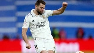 レアルDFがソシエダ戦でバレーボール？ スローインブロックもお咎めなし、元主審は判定を批判「最も深刻な事態の1つ」