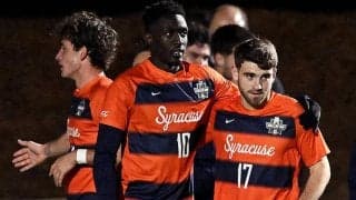 レスター、アメリカのシラキュース大学からガーナ人FW獲得