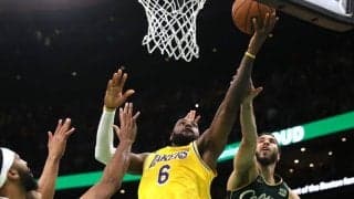 レイカーズの勝利を消し去るノーコールに激怒するレブロン・ジェームズ「ミスジャッジで負けた試合がいくつあったか」