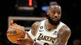 レブロンが通算アシスト数で歴代4位に…記録達成のニックス戦では八村に好パスを連発