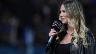 「僕らは夢中！」「もうこの仮想現実でいい」イタリア美人リポーターのVR体験姿にファン狂喜