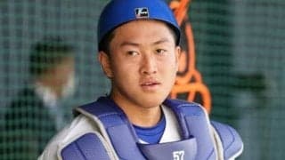 中日・山浅龍之介に漂う「名捕手」の匂い。高卒ルーキーが一軍キャンプに抜擢された理由