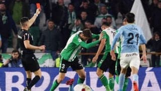 リーグ戦11試合で3度目の1発レッド…ベティスDFルイス・フェリペが相手選手に突進