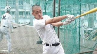 報徳のプロ注目捕手が実践する「インサイドアウト」　虎コーチに教わった打撃の基礎