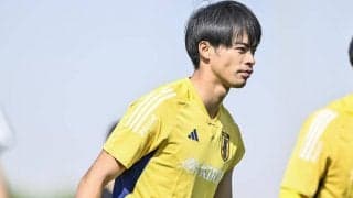 「もはや芸術だわ」「DFを翻弄しすぎ」三笘薫が相手DFをひざまづかせた「圧巻ドリブル映像」が驚異の41万回再生！　「プレミアの舞台で日本人がこんなプレーしてるところ見れるなんて」とファン感嘆