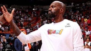 ヒートがトラブルを起こして戦力外となったドウェイン・デッドモンをトレード、金銭と交換でスパーズへ