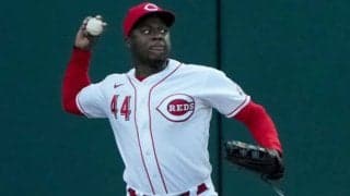 メジャー最速の“爆肩”は「やっぱ本物」　ひょい投げでも走者絶望「守備で金取れる」