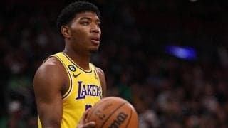 第3Qでの失速が響きレイカーズがバックスに敗れ3連敗…先発の八村は8得点6リバウンド