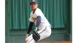 吹田の主婦の「足の長さにしか目がいかない」　衝撃の“9頭身投法”が「美しい」