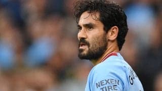 トルコにルーツを持つギュンドアンが妻と共に被災地支援…トラック2台分のパンに加え必要物資を提供「全員が団結することが不可欠」