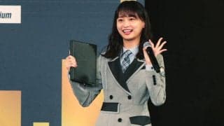 日向坂46の影山優佳さんがメガネ姿で国立に出現、目標も綴る「ハーフタイムショーを日向坂でいつかやれますように！」