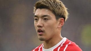 幻ゴールなど躍動の堂安律、相手も思わずファウルした鋭い抜け出しで決勝PKを獲得