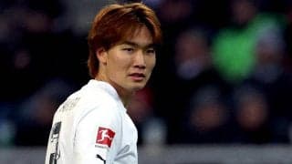 「激アツ」「これは泣く」8ゴールデビューの福田師王が板倉滉とついに対面！熱いハグ＆固い握手にファン歓喜「本当に嬉しそう」