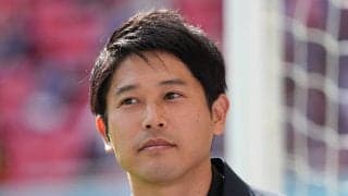 【ブンデスリーガ】内田篤人、古巣シャルケを訪問で地元メディアも凱旋に熱狂「上月を鼓舞、希望を託す」