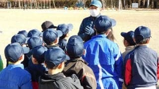 捕球直前に”回転”…動きを制限してコツを掴む　少年野球でお勧めのゴロ捕球上達術