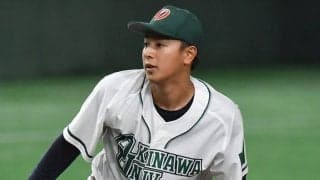 イケメン右腕は「笑顔も受け答えも素敵」　後輩との触れ合いが「穏やかで謙虚！」