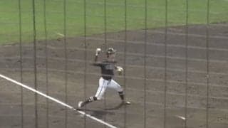 三塁線から“バズーカ発動”　育成の爆肩が「守備で食っていける」「隠し球見つけた」