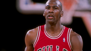 幻の背番号…マイケル・ジョーダンが“12番”のジャージを着用して試合に出場した理由とは