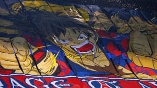 著作権の問題はこれでクリア！？PSGの観客席に現れた超巨大な麦わらのルフィにワンピース公式も感謝