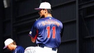 ダルビッシュのブルペンに若手が“大集合”　お手本35球に息のむ…8人整列して熱視線