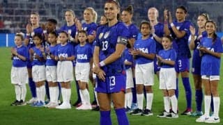 代表200試合越えの米女子代表モーガン、記念スパイク着用で試合後インタビューには娘と登場
