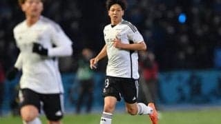 横浜Ｆ・マリノス開幕戦勝利の陰の立役者は角田涼太朗。希少な「右SBもできる左利きCB」は要注目