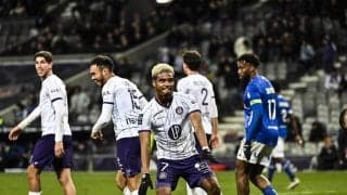 「この上なく美しいボレー」元日本代表FWオナイウ阿道が決めた「豪快ゴール」が「ジダンのアレみたい」と絶賛される！ 強豪チームから奪った美し過ぎるフランスリーグ２点目