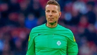 本来ならイエローカードも主審が粋な計らい…地震で他界した同胞への追悼メッセージに「サッカーよりも大きい」とお咎めなし