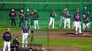 ダルビッシュが初ライブBP登板で“おかわり”　村上に被弾も打球の行方を追って“笑顔”