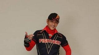 日本ハム新庄監督がデザイン…斬新すぎる“赤黒ユニホーム”　5月13日から5試合で着用