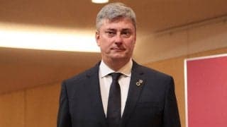 開幕戦完敗で「どうする浦和」/六川亨の日本サッカーの歩み