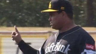 巨漢助っ人の腕が“高速回転”　球際が強い衝撃ギャップ「守備エグすぎ」