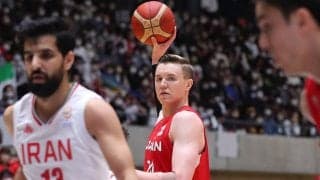 ホーキンソンが万能ぶりを遺憾なく発揮…代表デビュー戦でダブルダブルをマーク