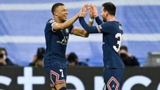 不仲説を払拭する笑顔！ムバッペが練習中にあったメッシとのおふざけシーンを公開