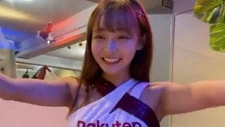 お座りドアップで「まじで可愛い」　衝撃200万再生…奇跡のチアを「3時間も見てた」