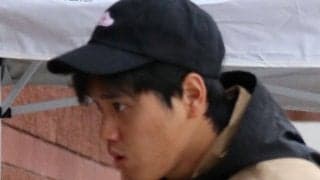 【MLB】「ほんま、最近オシャレ」　黒の軽快コーデが「スタイルえぐい」【#きょうの大谷さん】