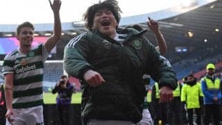 「彼が大好きだ」古橋がサポーターたちと歓喜のダンス！旗手も少し恥ずかしそうにリズムに乗る「たまらん」