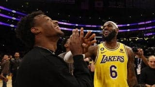 ジェームズ一家の莫大な影響力…レブロンとブロニーの共演が実現すれば球団価値は倍増か