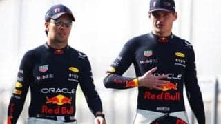 フェラーリ陣営「レッドブルの後塵を拝している」は本当か？ 角田裕毅の調子は？ F1開幕直前ライバル同士は「実力を見せず」腹の探り合い