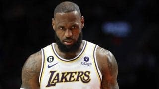 球宴後に2戦負けなしと挽回中のレイカーズに暗雲…レブロンが数週間の離脱か