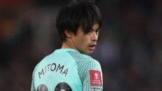 「えぐ」「すごくね？」三笘が咄嗟に繰り出した“背中トラップ” にファンも驚き！ネイマールと比較する声も「ミトマールになりつつある」