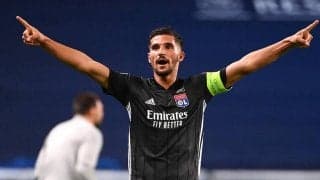 フランクフルトが鎌田の代役と目されるアワールと交渉中！