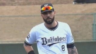 激ムズ打球に華麗グラブ捌き「凄いな」　メジャー仕込みの“超美守”が「期待できそう」