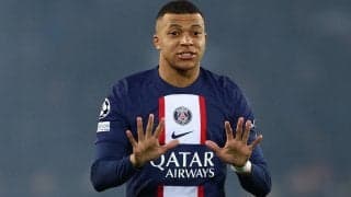 試合中に相手にイタズラ！お調子者ムバッペの溢れんばかりの笑顔が反響「面白すぎる」「なんてやつだ」