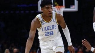 デイビスの活躍でレイカーズがカリー復帰のウォリアーズを撃破…八村塁は2得点を記録